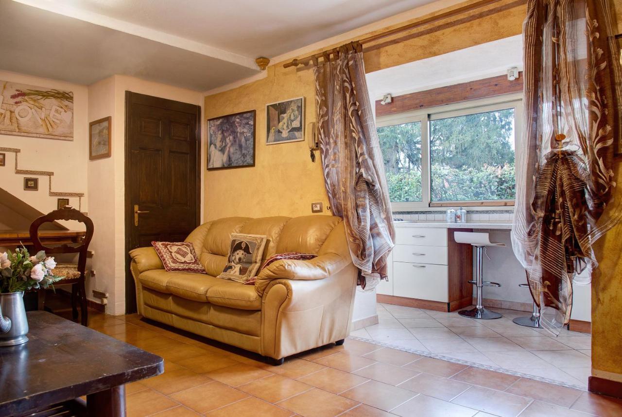 Casa Flora Apartment Порто Черезио Екстериор снимка